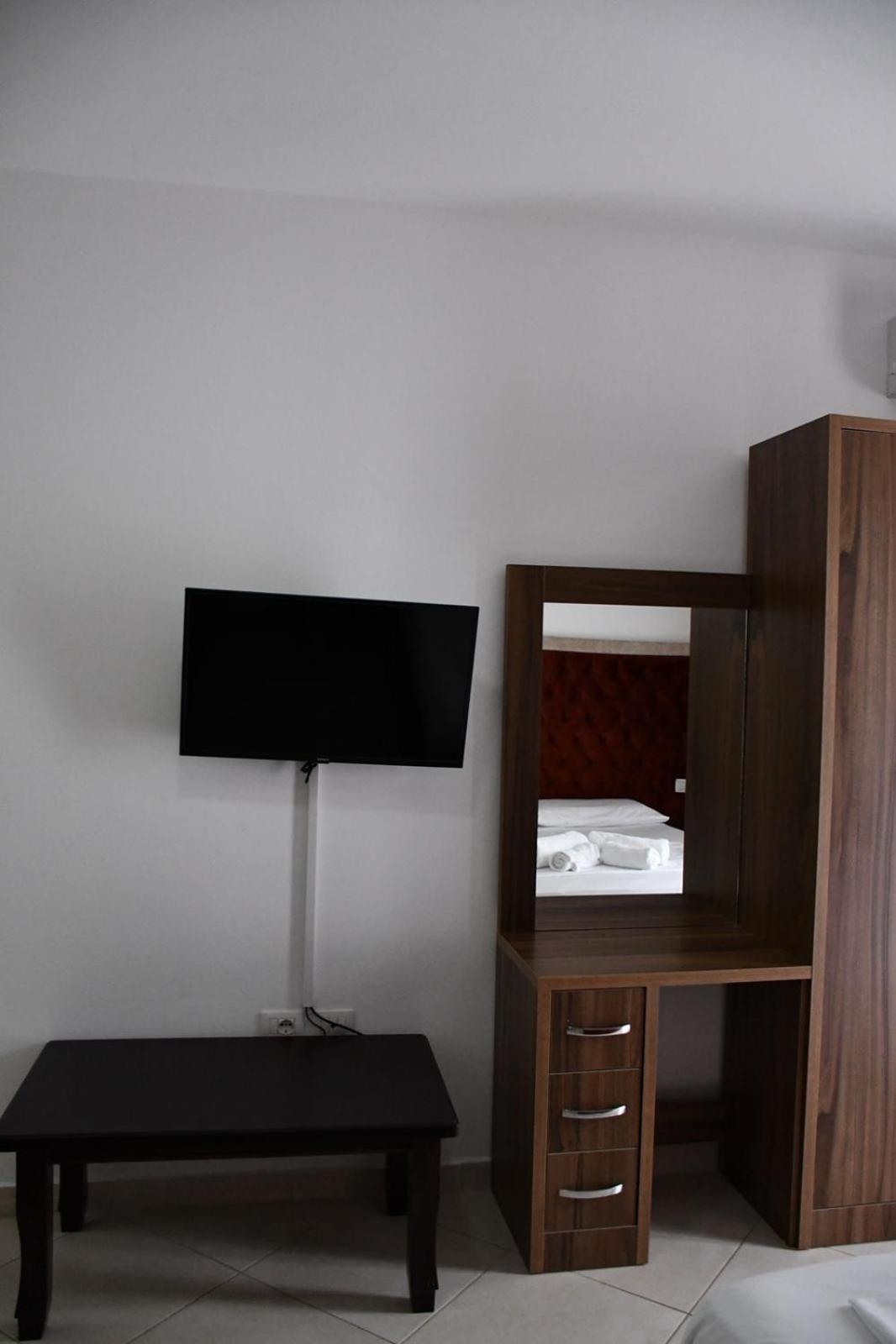 Shengjin Apartamente Antoni Exterior photo