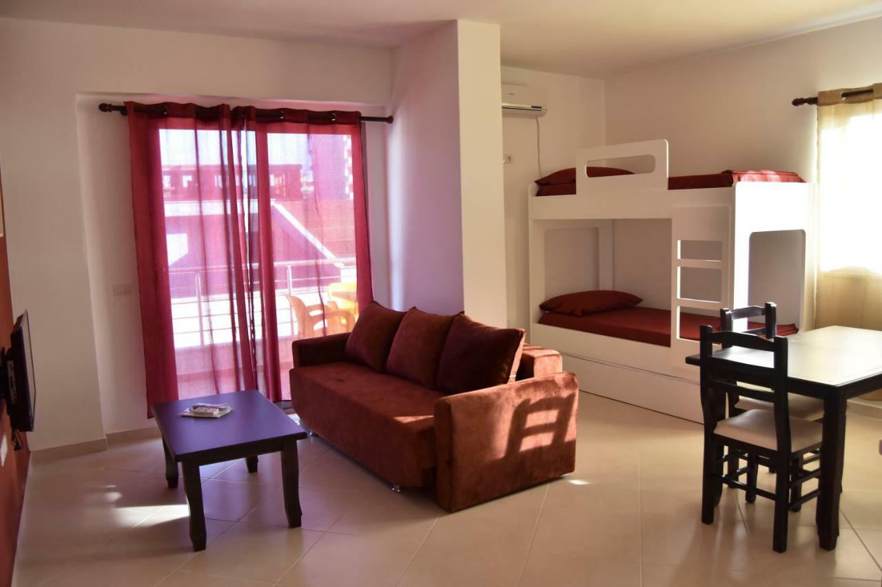 Shengjin Apartamente Antoni Exterior photo